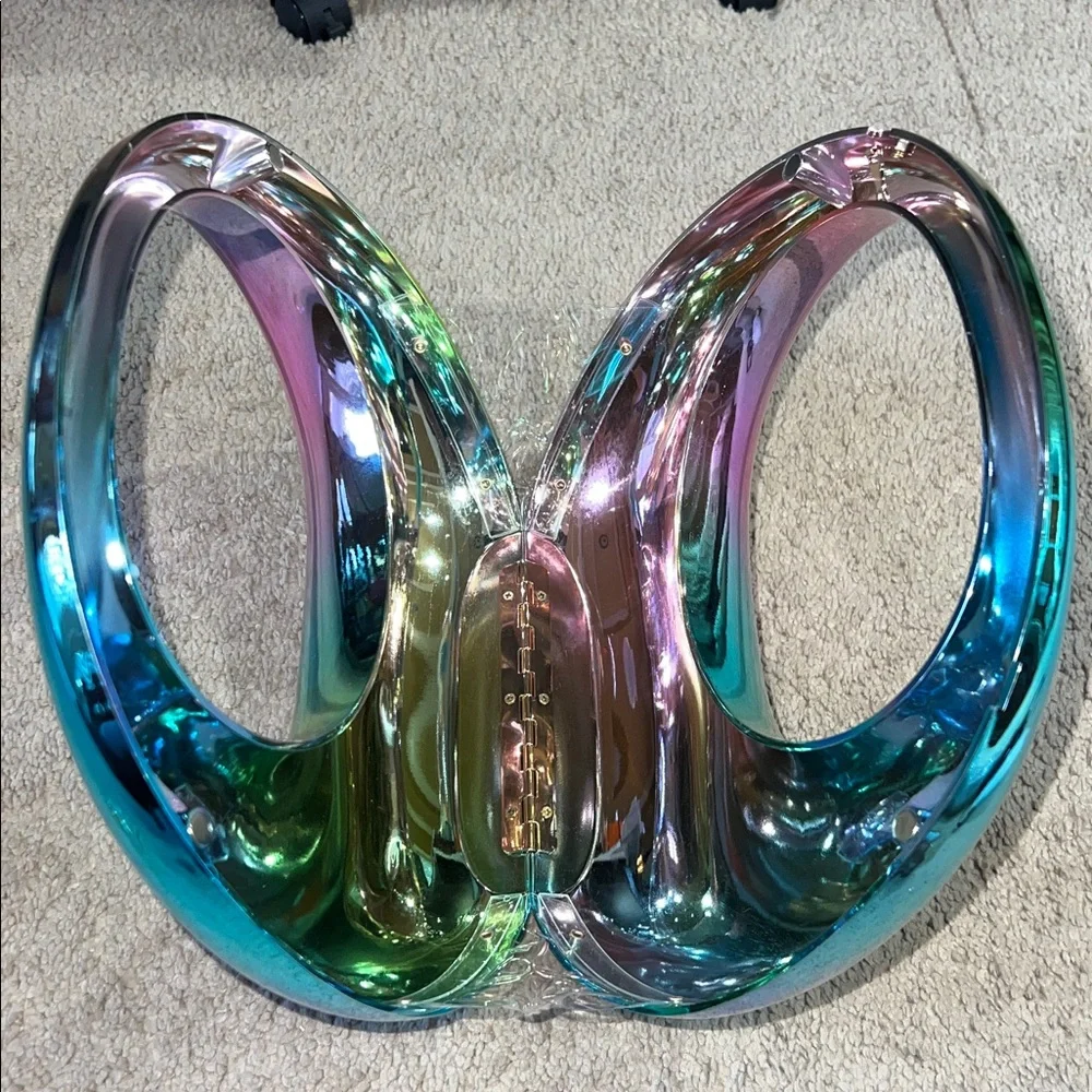 Colorful Iridescent Sculpture Purse - Picture 2 of 3